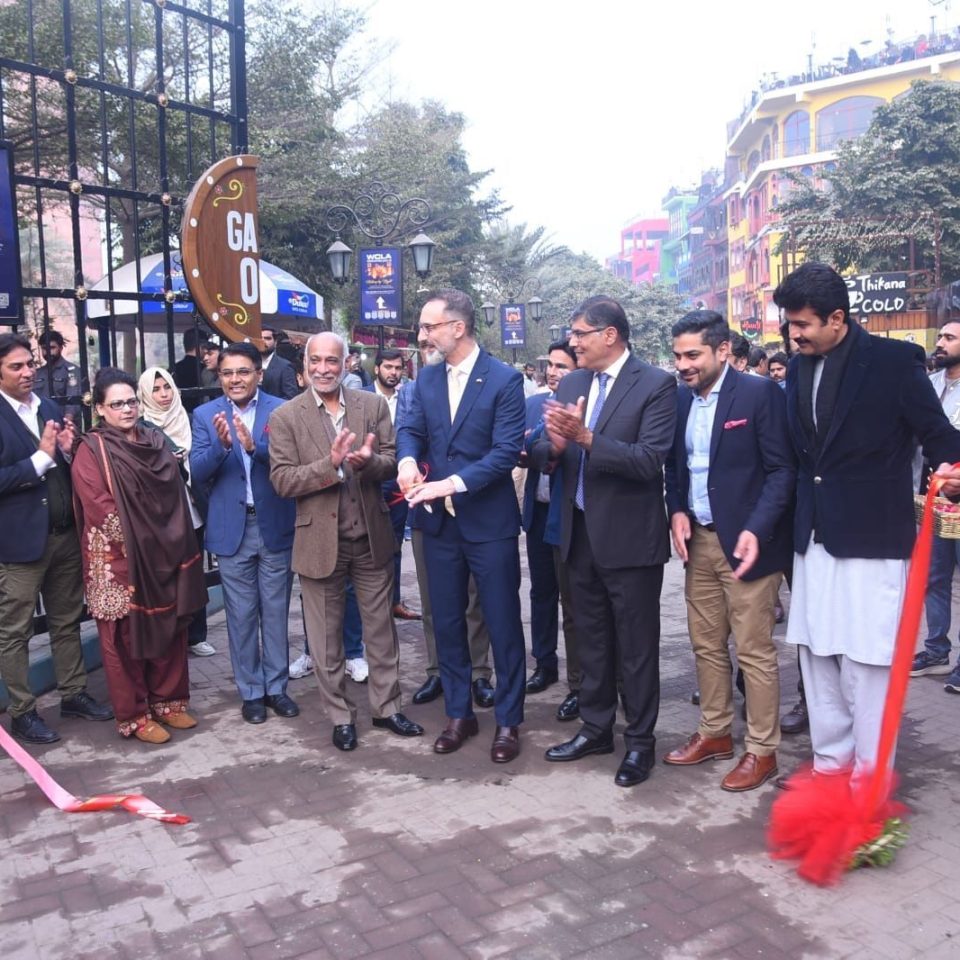 Revitalized Food Street Unveiled Under Dulux Paints & WCLA’s “Let’s Colour” Initiative